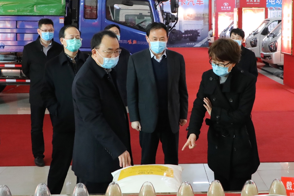 b164383e317a42458982304f7eace568